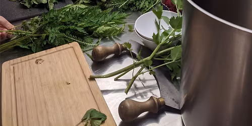 Annas Kr\u00e4uter-Tisch \u2013 \u201eR\u00e4uchern\u201c