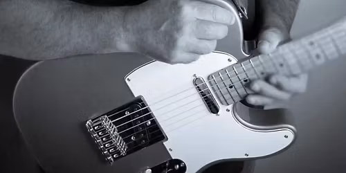 Live music 🎶 Tom Box