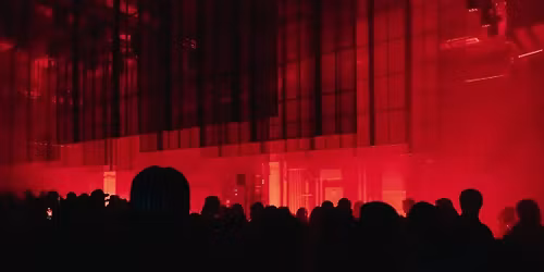 Art Club x VAURA pres. EL upRAsing