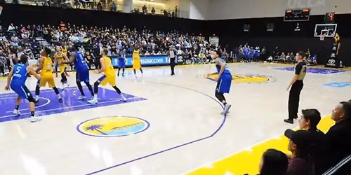 Parking South Bay Lakers at Stockton Kings