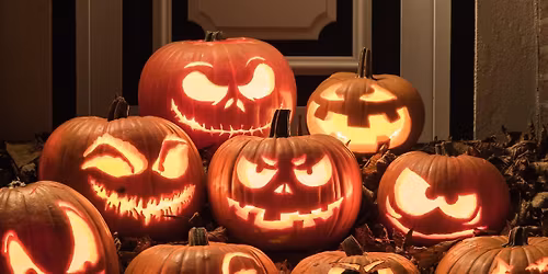 Pumpkin carving competition 