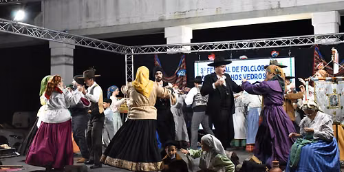4\u00ba Festival de Folclore Vila de Alhos Vedros, Praceta Almada Negreiros, B\u00ba Gouveia, Alhos Vedros. 