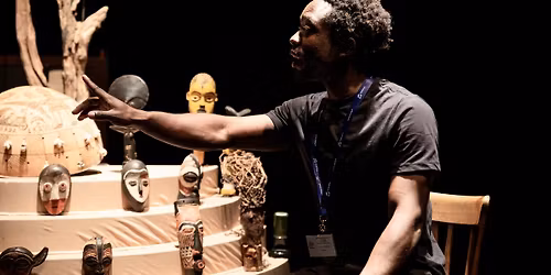 Lumingu \u00e0 l'\u00e9cole de la chauve-souris de Laurent Contamin