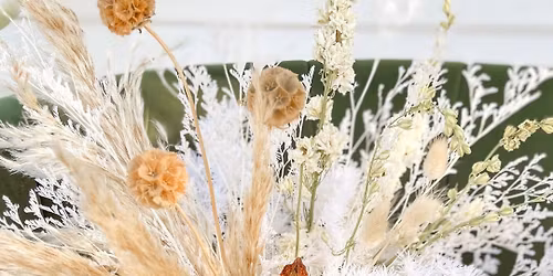 Christmas Dried Floral Arrangement Workshop 20th Dec \u2013 THE STATION