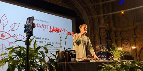 COPENHAGEN JAZZ FESTIVAL L\u00f8r. 4 juli kl. 16:00 Du starter her !! Masterplants - 21:00 Vaudevilians