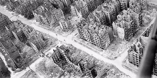 Port Cities as Cosmopolitan Places? Hanseatic Cities in the Wake of Nazism