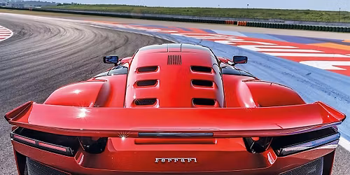 Ferrari Mexico - The pursuit of new clients: driving desire (Spanish)