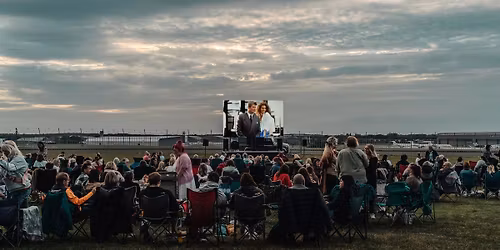 Screen on the Lawn - Pretty Woman 