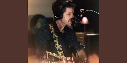 Vincent Vallieres at Le Club Square Dix30