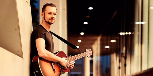 Neighbor Living Room Sessions Presents - Martin Collide