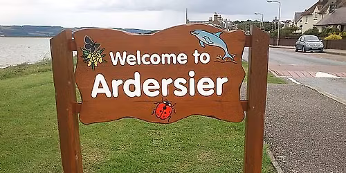 Christmas best dresses house competition 