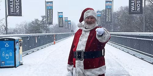 Holiday On The Walkway