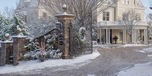 Christmas Eve at Remy's Loose