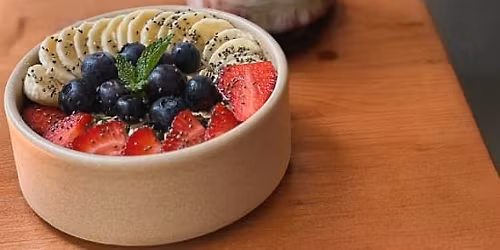 A\u00e7a\u00ed bowl + bebida fr\u00eda en la Latina: disfruta en Mafrens