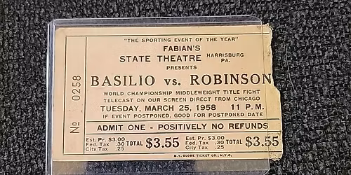 Raye Chicago Tickets