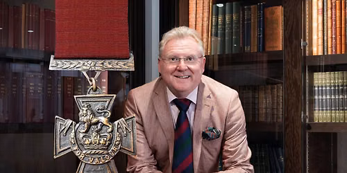 Mark Smith - Antiques Expert On The Road