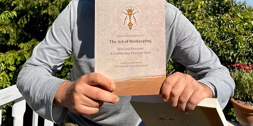 A m\u00e9h\u00e9szet m\u0171v\u00e9szete \/ The Art of Beekeeping budapesti bemutat\u00f3 a szerz\u0151vel \u00e9s a ford\u00edt\u00f3val