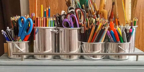 Kinderbasteln mit Laura: Papierbasteln mit Mai-Farben