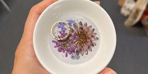 Resin Ring Dishes Workshop 3\/22