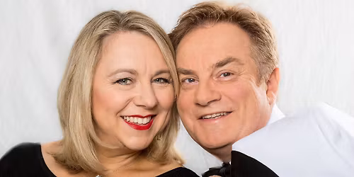 2 Harts, Too Many Costumes