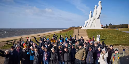 Ese-festival G\u00e5tur fra "De Hvide M\u00e6nd" med gratis Dr\u00f8mmekage fra BILKA og kaffe.