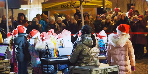 St\u0159\u00edbrn\u00e1 adventn\u00ed ned\u011ble na Dob\u0159\u00ed\u0161i