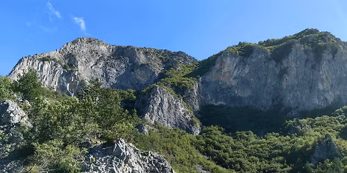 \u0412\u0440\u044a\u0445 \u0421\u0442\u0430\u043d\u0447\u043e\u0432 \u043a\u0430\u043c\u044a\u043a \u0432 \u0420\u043e\u0434\u043e\u043f\u0438\u0442\u0435