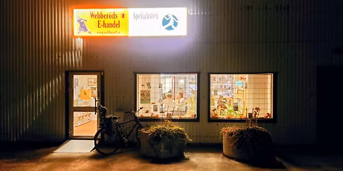 Julmarknad  Webber\u00f6ds\/Spelialisten & Johannas butik 