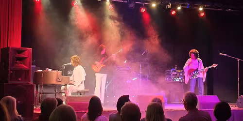 QWEEN UK Headline Band @ PODSTOCK 2026