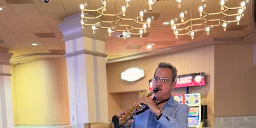 C\u00edrculo Bar and Lounge: Benny \u201cThe Bandman\u201d