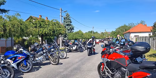 Motork\u00e1ri v Trnovci nad V\u00e1hom