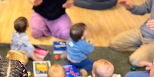 Czytelniczy Kr\u0105g Mam \u201eZak\u0142adka\u201d\/ NIEWIDZIALNE MATKI