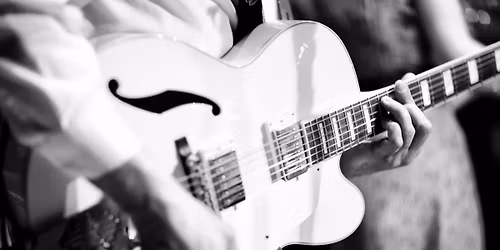 Robbie and the Rockin\u2019 Fools Duo