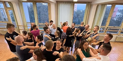 Kurz \u013eudov\u00fdch tancov