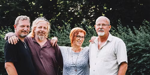 Lee banda - Brn\u011bnsk\u00e9 V\u00e1noce na Svobo\u010f\u00e1ku