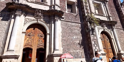 Tour a los conventos femeninos en el Centro Hist\u00f3rico