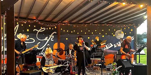 Amber & the Antidotes at One Love Caf\u00e9