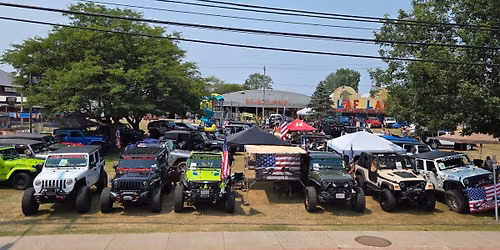 ADKJEEPERS at Jeeps at the beach 