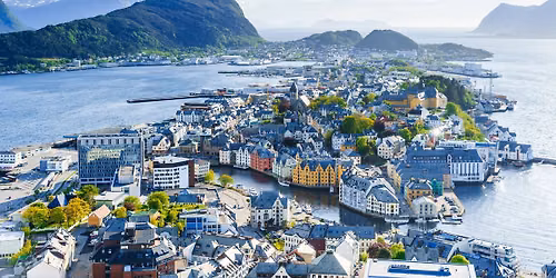 Intro: Guided tour in \u00c5lesund