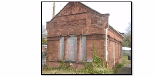 A walk around Newtown with Red Coat guide Jackie Holdstock