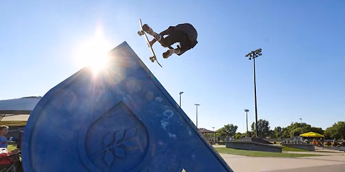 Summer Series Skateboard Contest