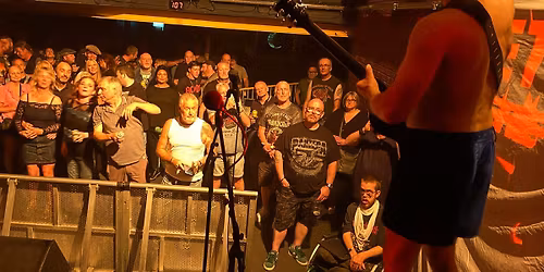 Bedlam in Binley Woods!