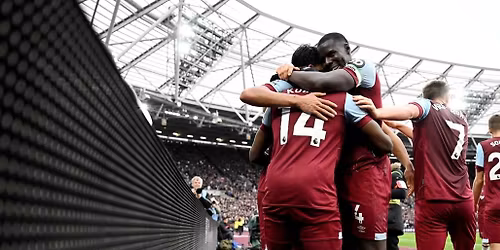 Fulham FC vs West Ham United FC at Craven Cottage