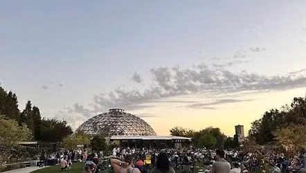 Music In The Garden with The Feel Right Band