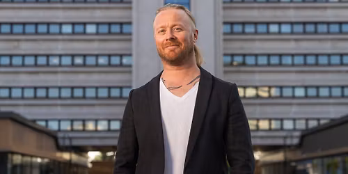 Kirjallisia kohtaamisia: Antti Hyyrynen