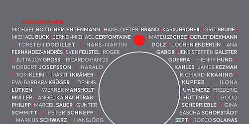 Kuratorenf\u00fchrung | Ausstellung "Leica Moments"