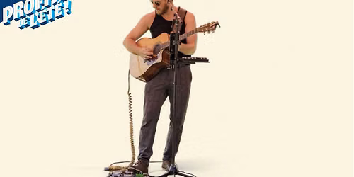 Cube culturel: Dude le Chansonnier autour du feu