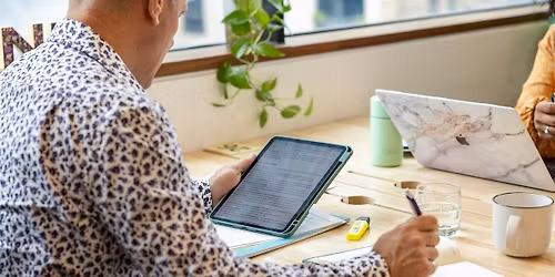 Scale Smarter: Unlock Business Growth with Online Learning