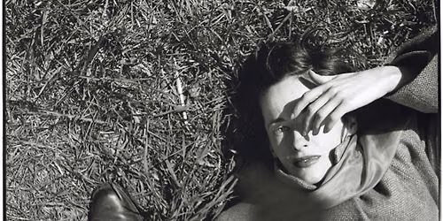 Kuratorenf\u00fchrung | Ausstellung "Through the Eyes of Saul Leiter"