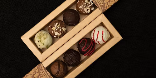 Arte y sabor: vino, bombones artesanos y recorrido guiado por la galer\u00eda